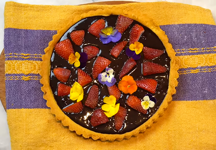 Çikolatalı Çilekli Tart Tarifi